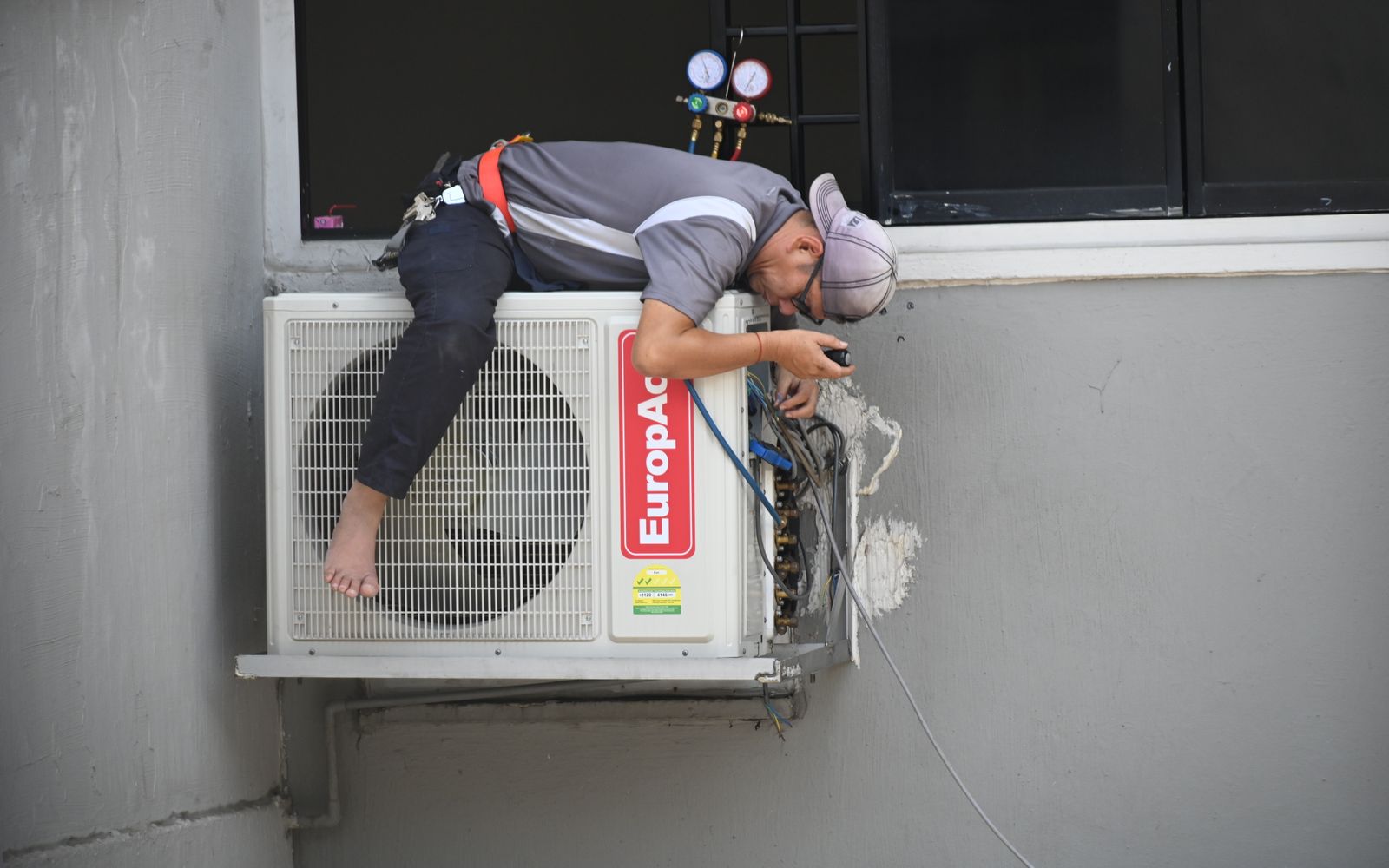 AC installation